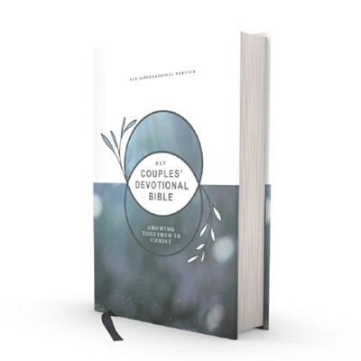 NIV, Couples' Devotional Bible, Comfort Print:Growing Together in Christ